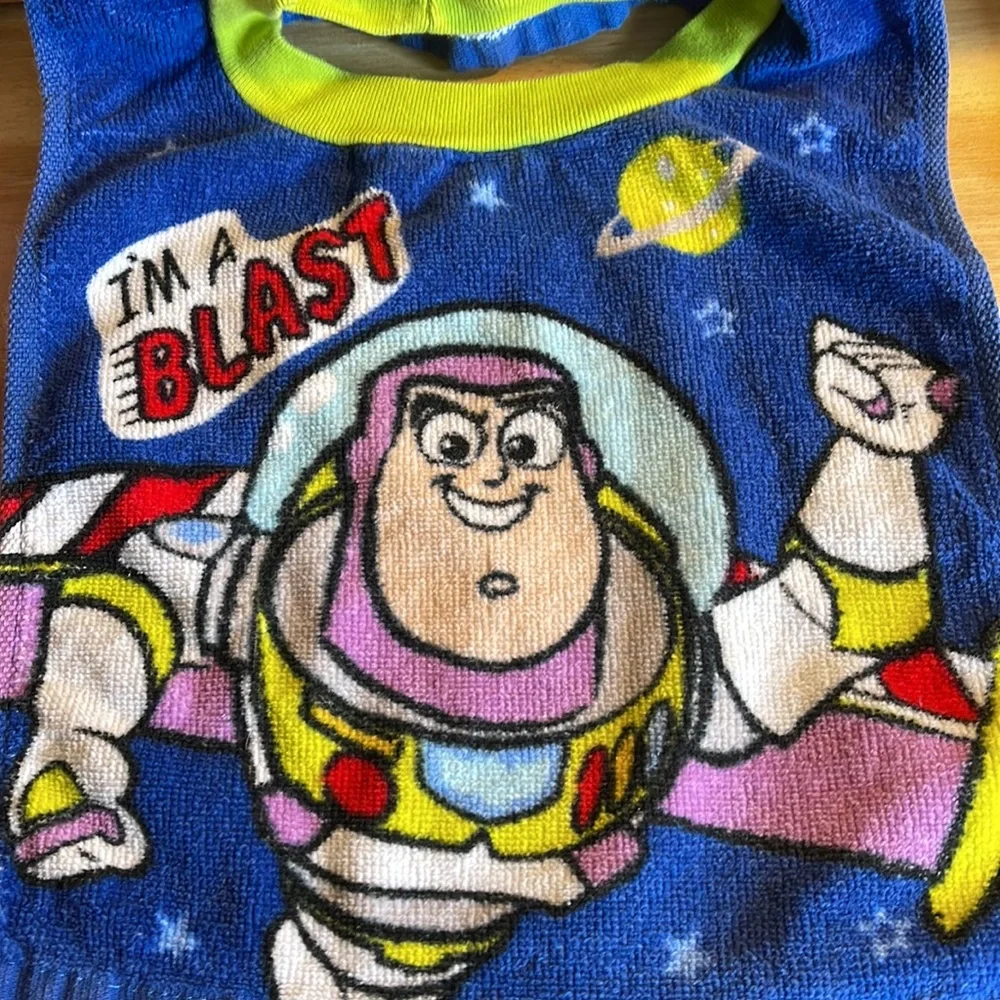 Toy Story. 2 Bibs.